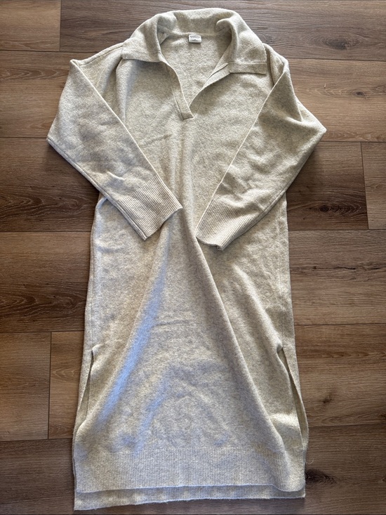 Abercrombie & Fitch Dresses & Skirts - Abercrombie & Fitch Cream Long Sleeve Sweater Dress